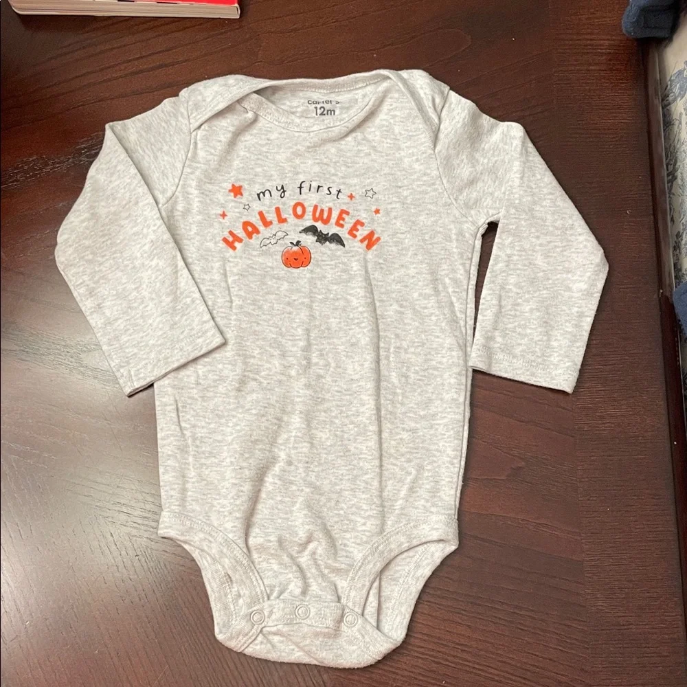 Carter's Gray Baby Outfit - Picture 3 of 6